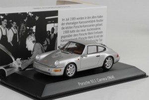 Porsche 911 ( 964 ) Carrera 4, silber, PP Juli 15